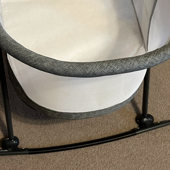 Gray Baby Delight Bassinet - Picture 3 of 3